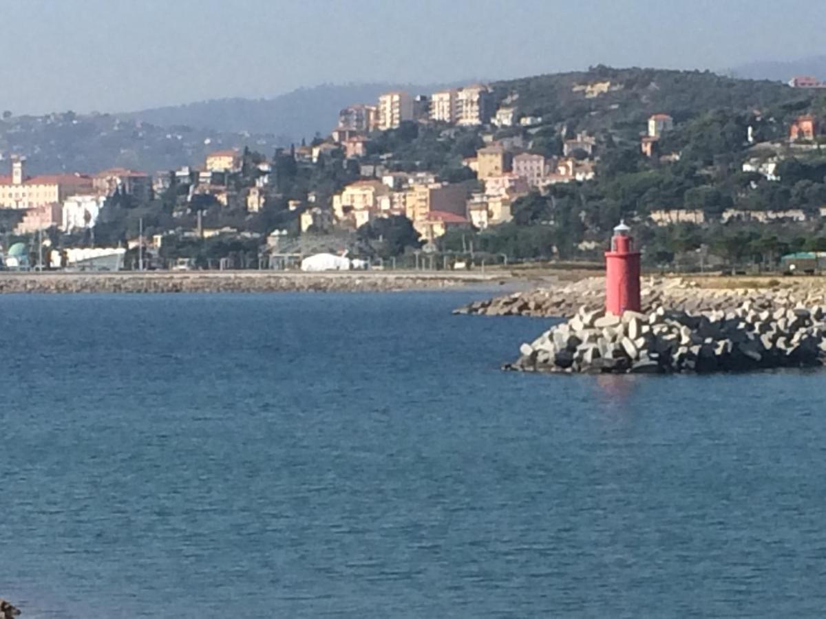 B&B Note Di Mare Imperia Exterior foto